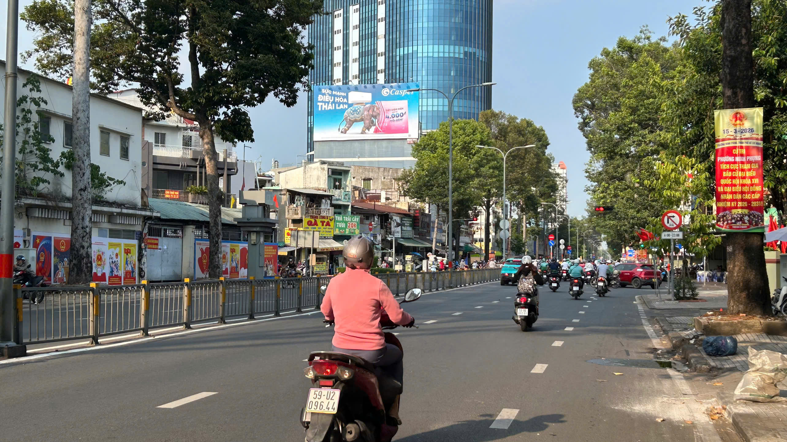 1240D BA THÁNG HAI