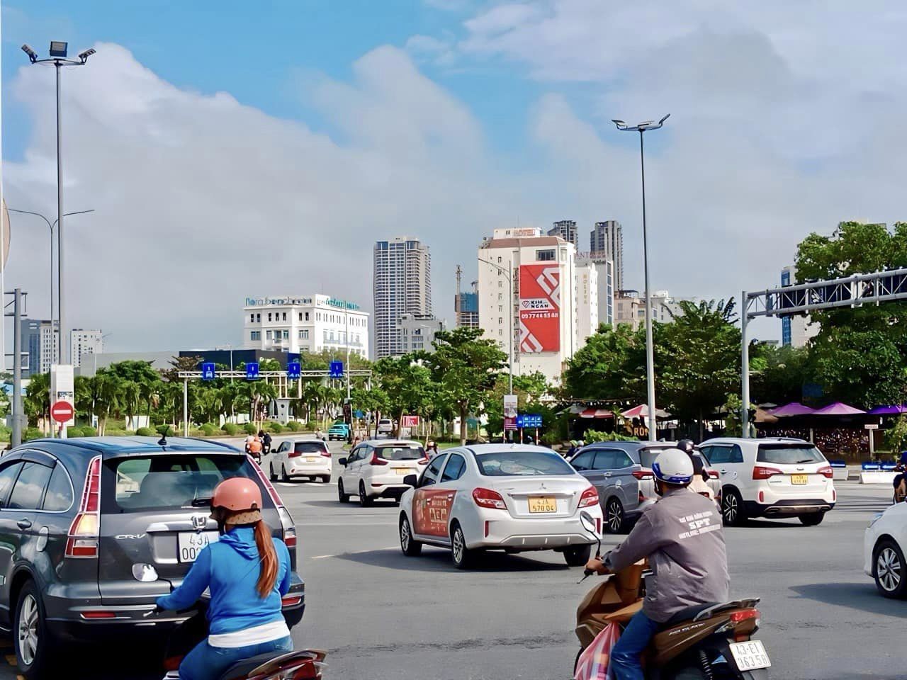 7 PHẠM VĂN ĐỒNG