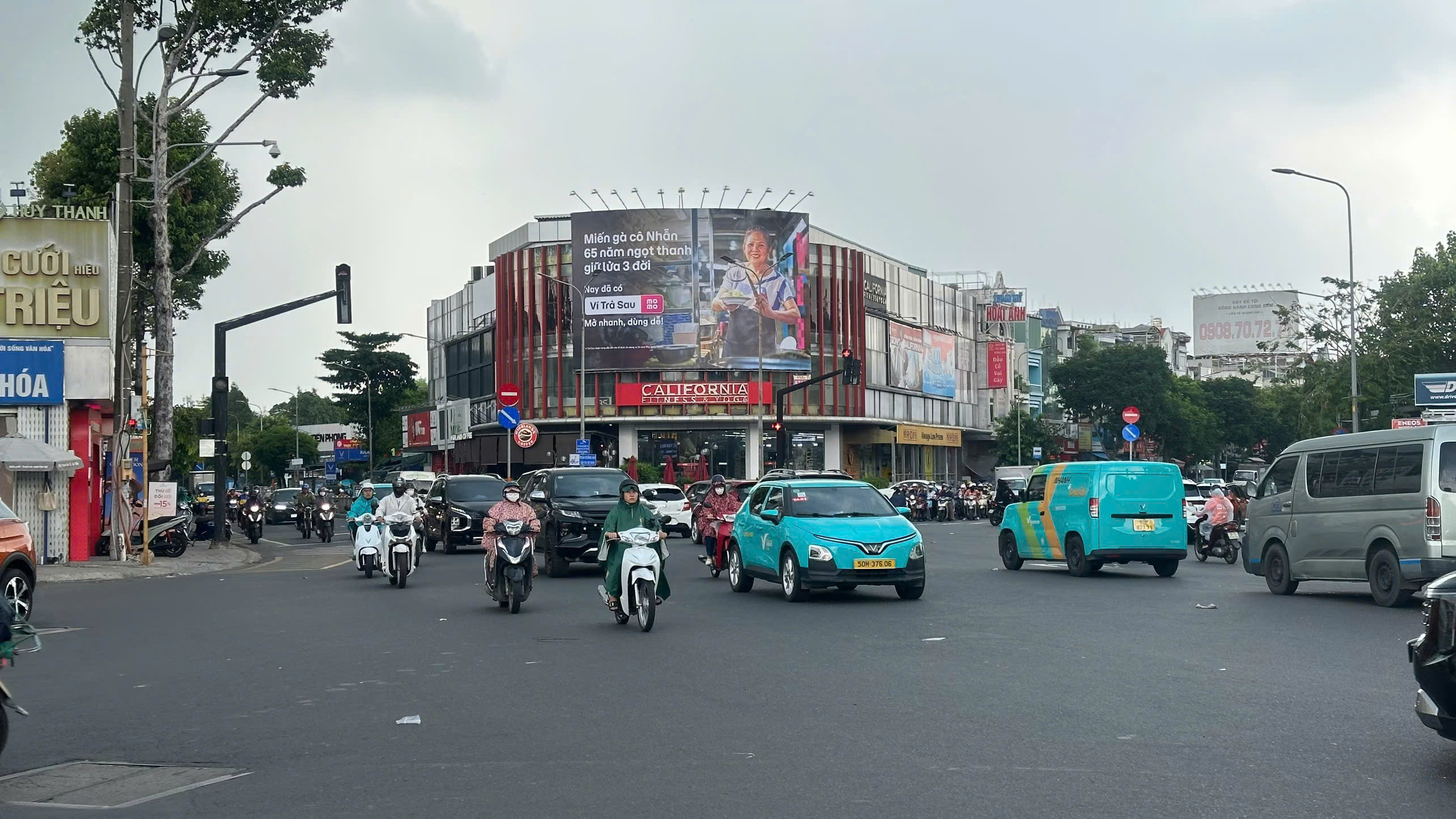 02 PHAN VĂN TRỊ
