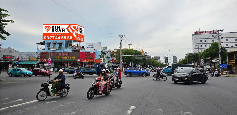 620 BA MƯƠI THÁNG TƯ