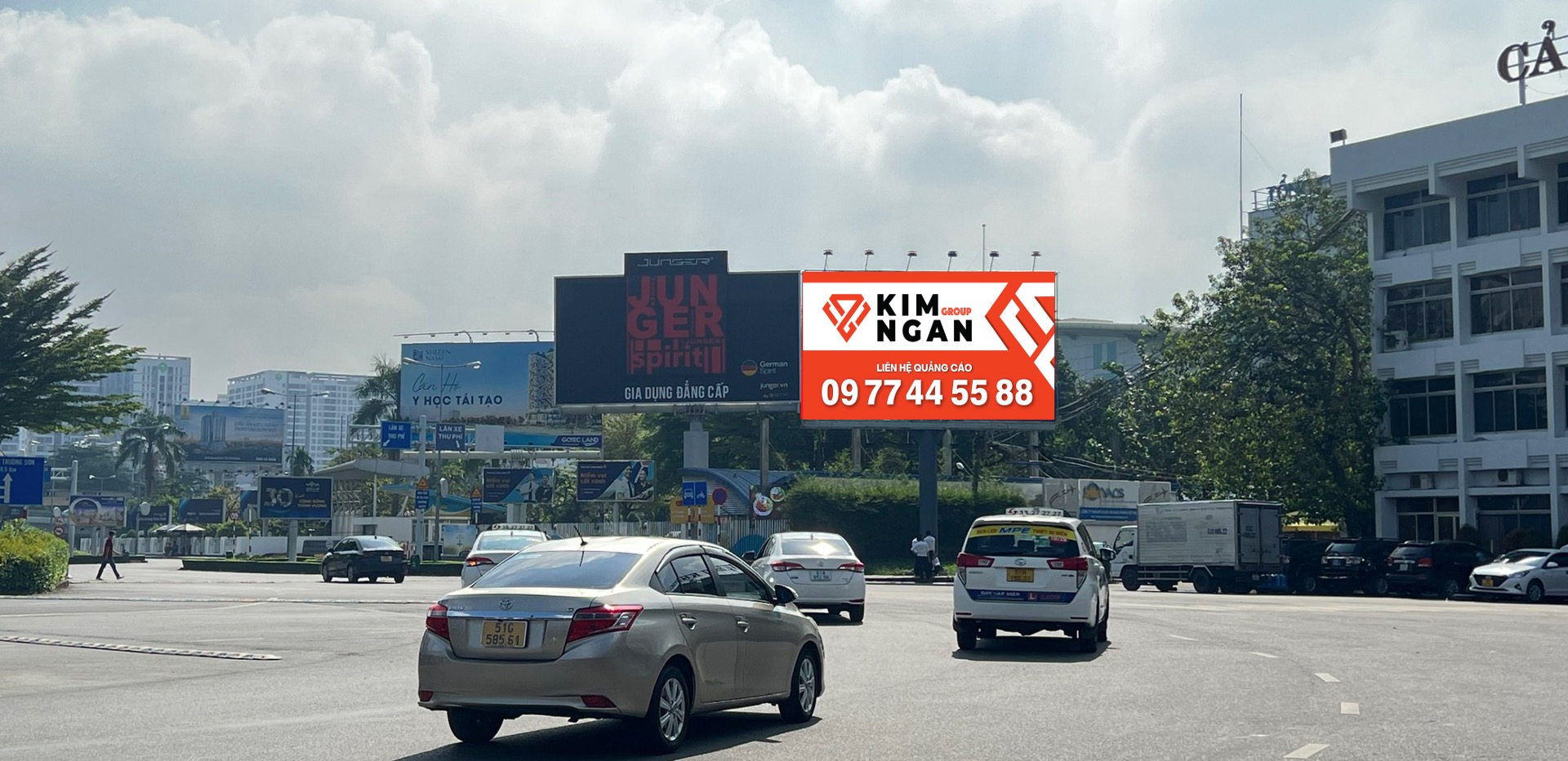 TRẠM THU PHÍ CỔNG RA - GA T1
