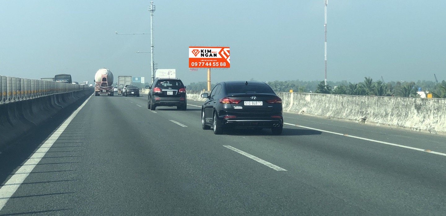 TRỤ KM 18 + 550 XÃ BẾN LỨC