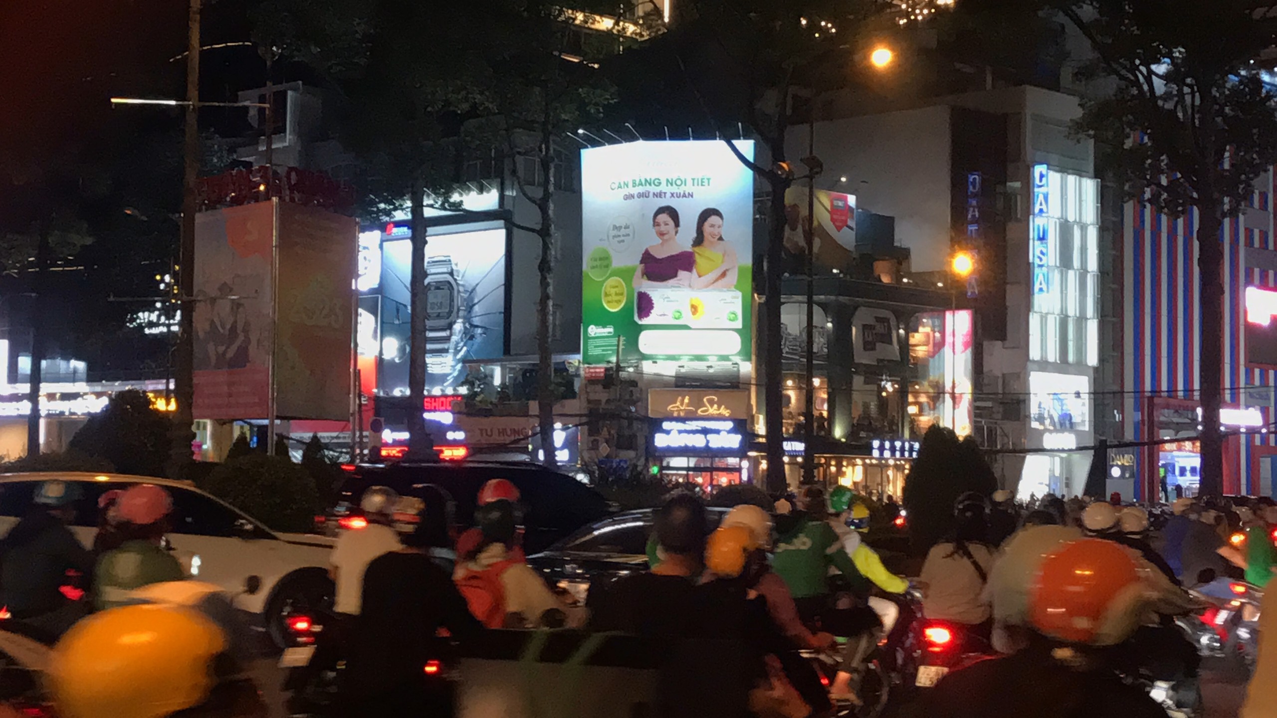 12 - 14 BA THÁNG HAI
