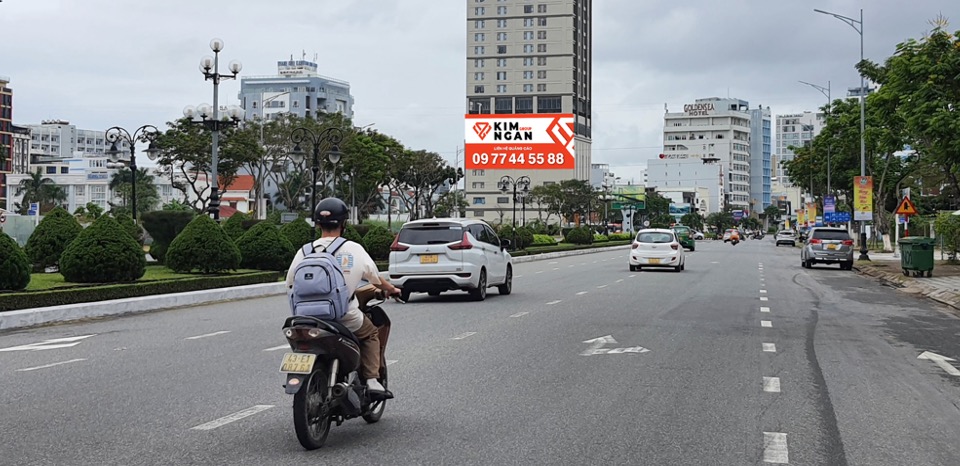 50 PHẠM VĂN ĐỒNG (HƯỚNG BIỂN MỸ KHÊ ĐI SB)