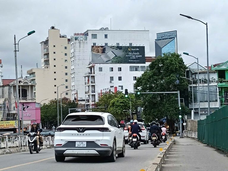 10 BÀ TRIỆU