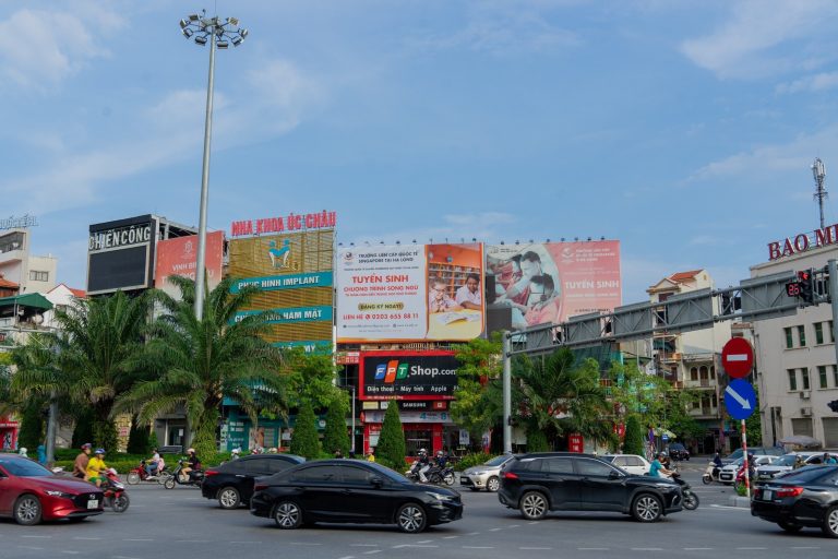 356-358 TRẦN HƯNG ĐẠO (NGÃ 4 LOONG TOÒNG)