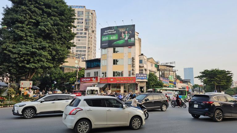 745 HOÀNG HOA THÁM