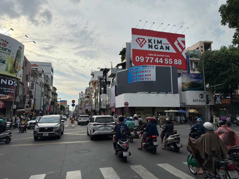 206 HAI BÀ TRƯNG