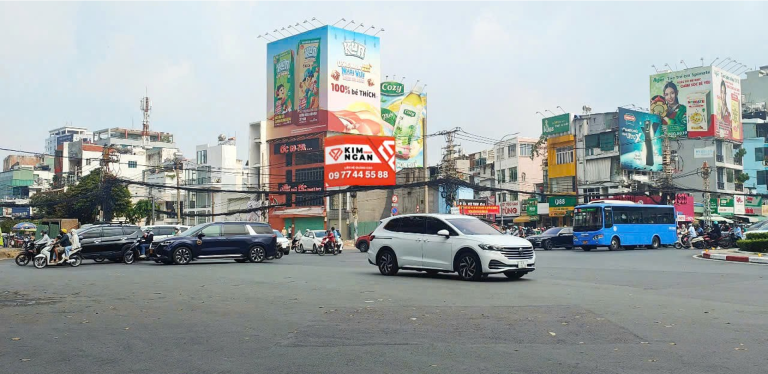128D CÁCH MẠNG THÁNG TÁM